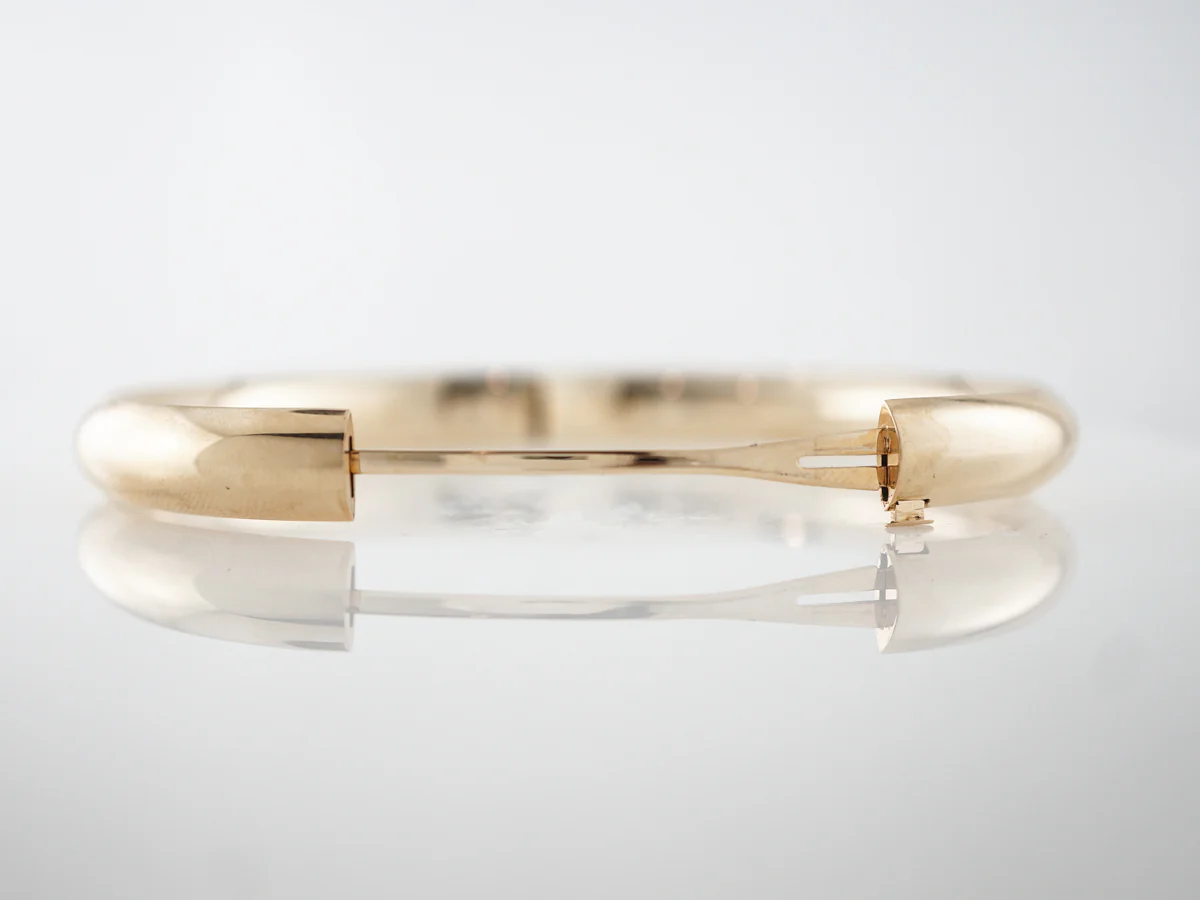 Vintage Bangle Bracelet Mid-Century in 14k Yellow Gold - Image 2