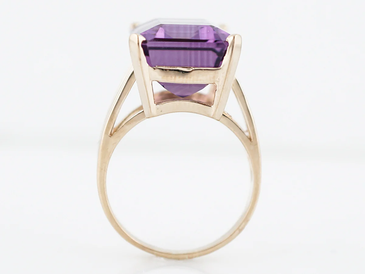Vintage Cocktail Ring Mid-Century 14.06 Emerald Cut Amethyst in 14K Yellow Gold - Image 4