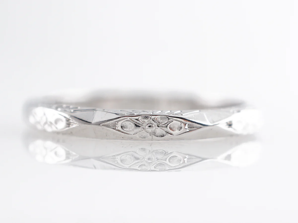 Vintage Deco Belais Brothers Wedding Band in 18k - Image 2