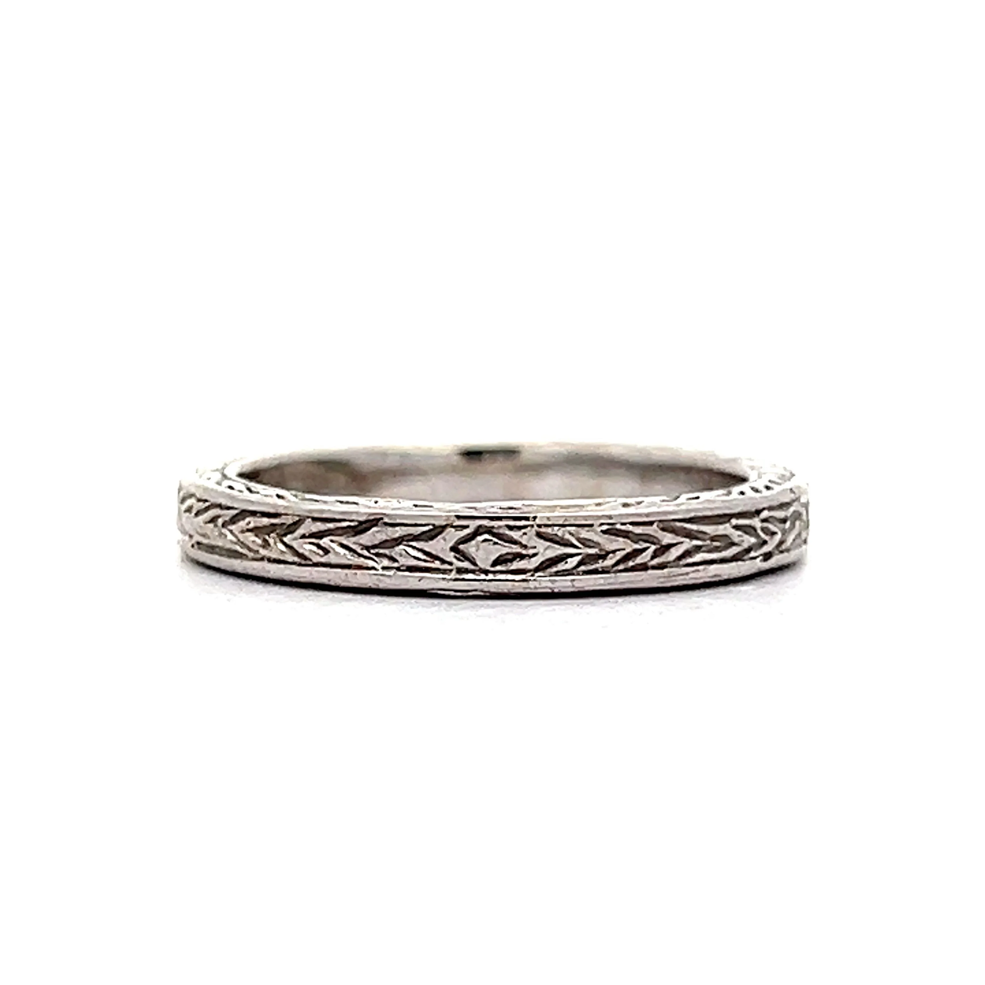 Vintage Deco Chevron Wedding Band in 14k White Gold