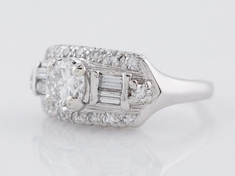 Vintage Diamond Engagement Ring 1950's in Platinum - Image 2