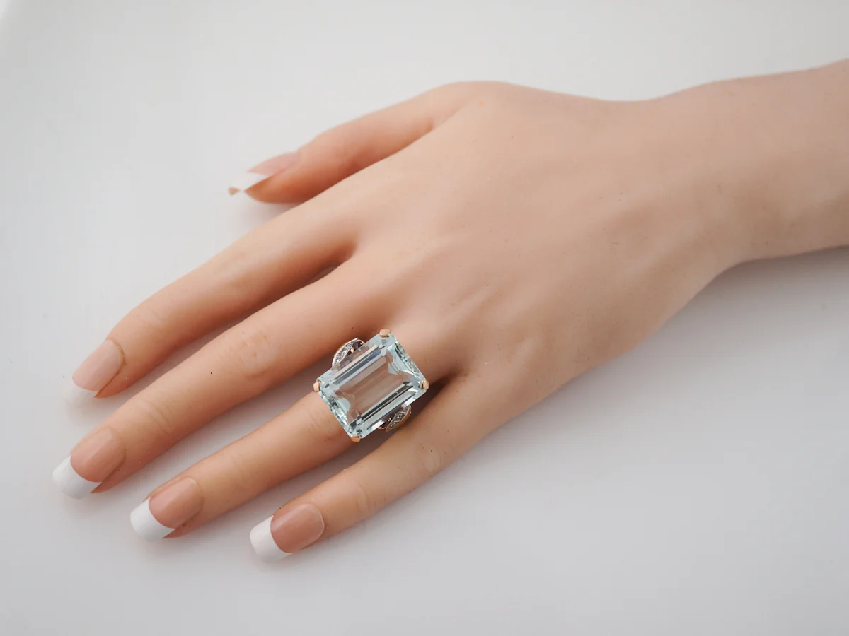 Vintage Emerald Cut Aquamarine Cocktail Ring in 14k - Image 7