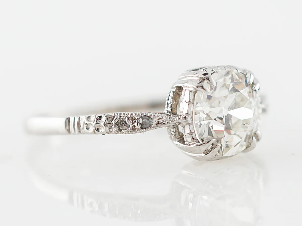 Vintage Solitaire Art Deco Diamond Engagement Ring in Platinum - Image 3