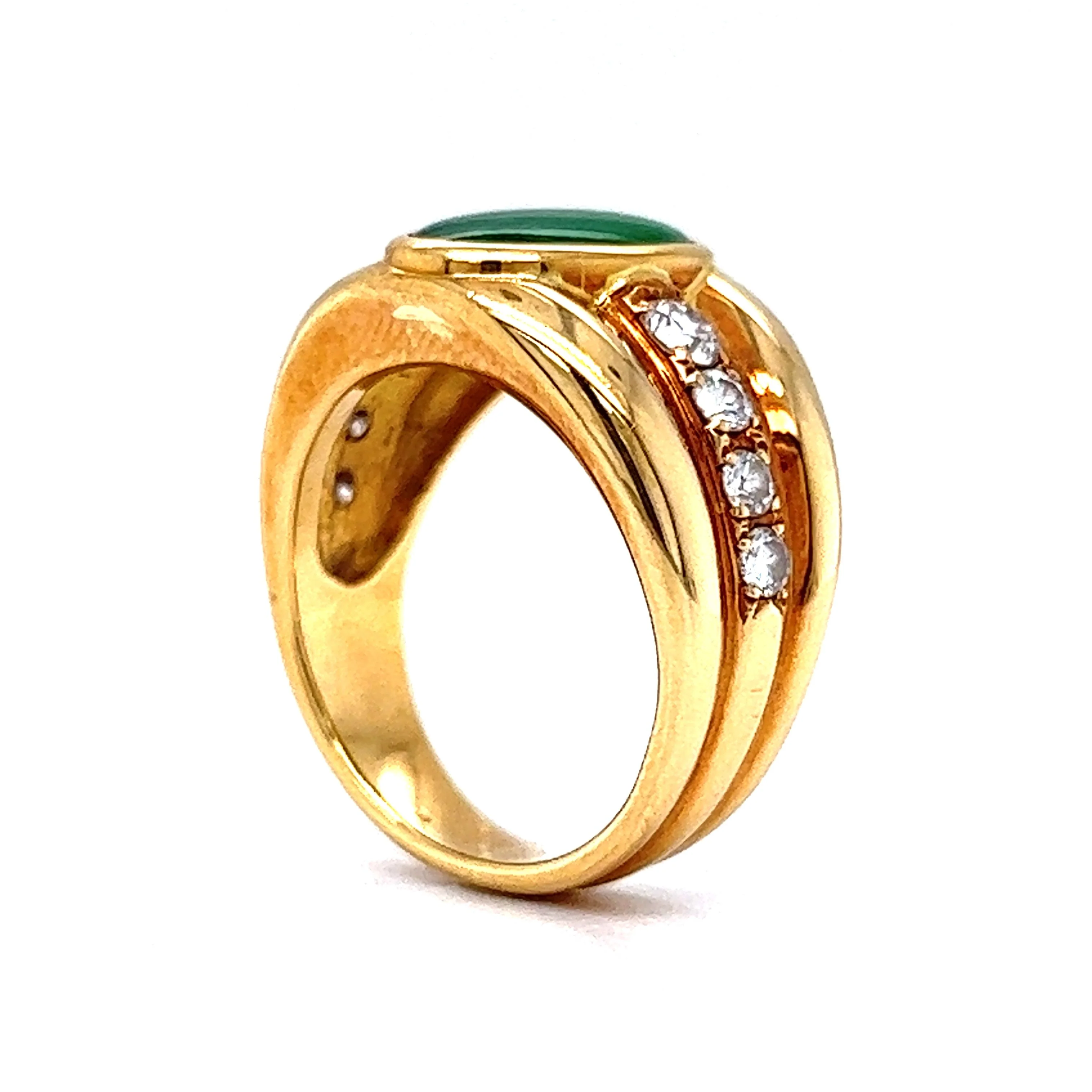 Vintage Inspired Jade & Diamond Ring in 18k Yellow Gold - Image 5