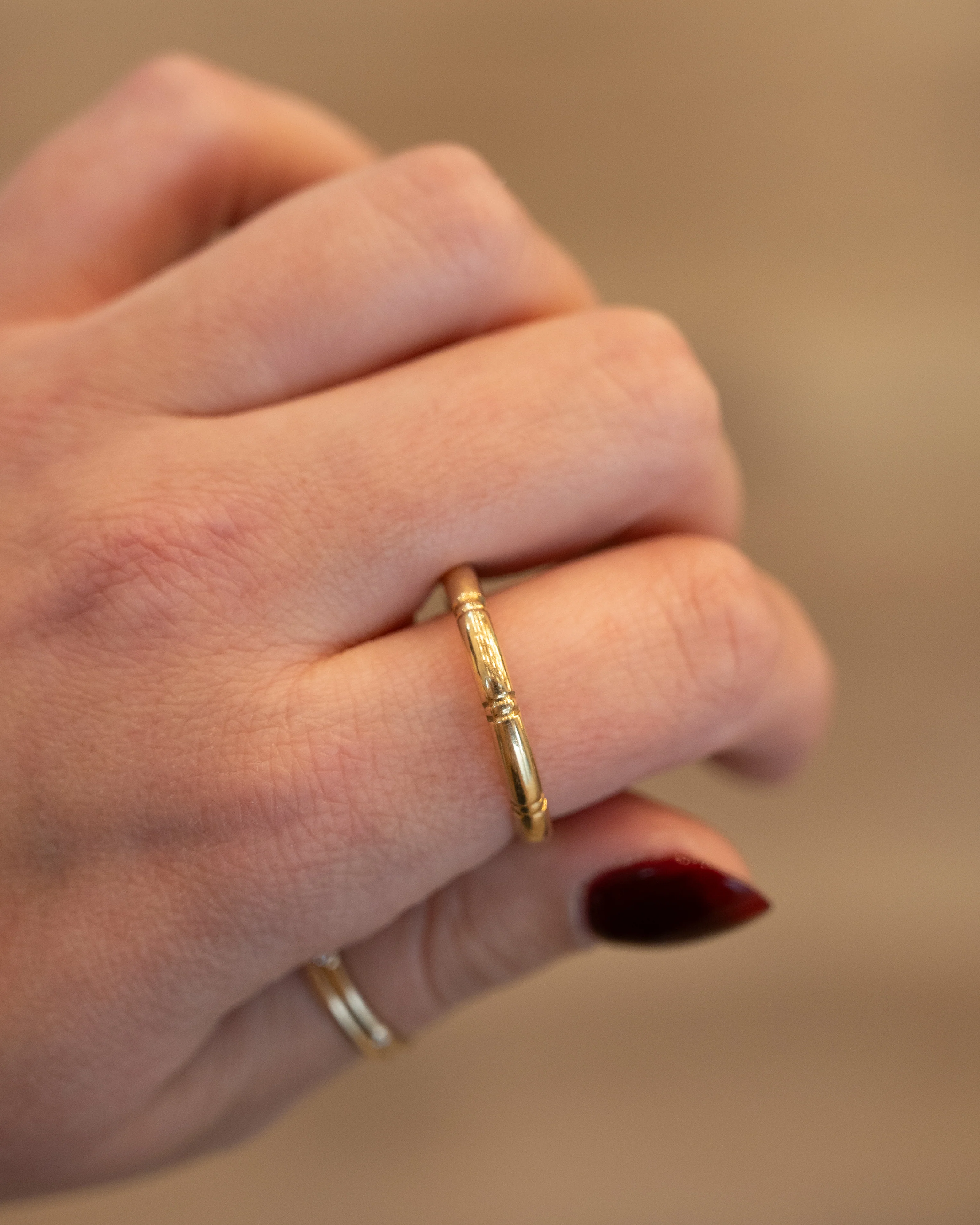 Vintage Mid-Century Mens Wedding Band 14k Yellow Gold - Image 7