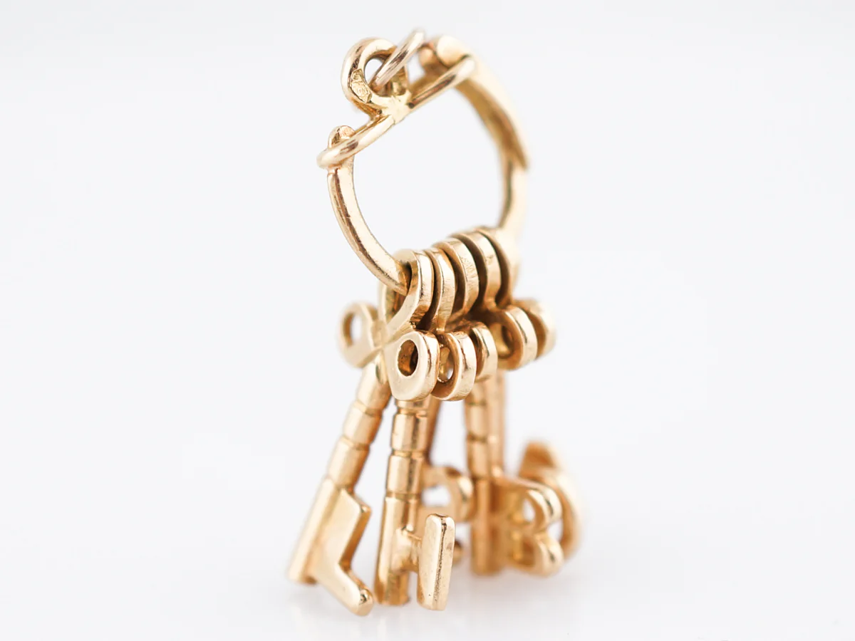 Vintage Pendant Charm Key Chain Mid-Century in 14k Yellow Gold - Image 2