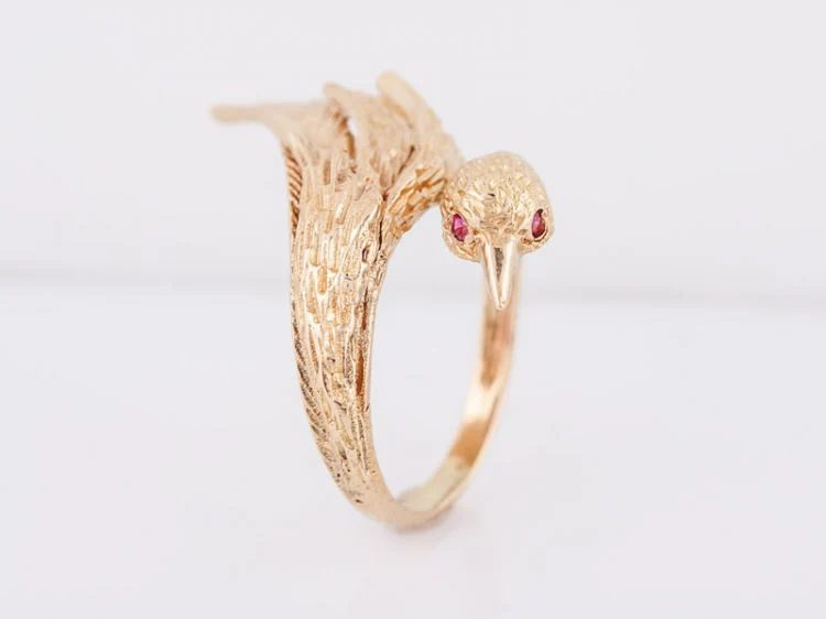 Vintage Right Hand Ring Mid-Century .04 Round Brilliant Cut Ruby in 14k Yellow Gold - Image 5