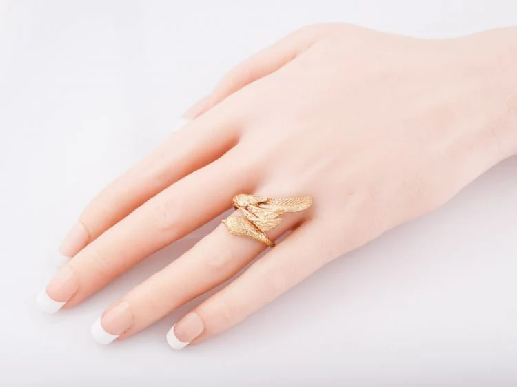Vintage Right Hand Ring Mid-Century .04 Round Brilliant Cut Ruby in 14k Yellow Gold - Image 7