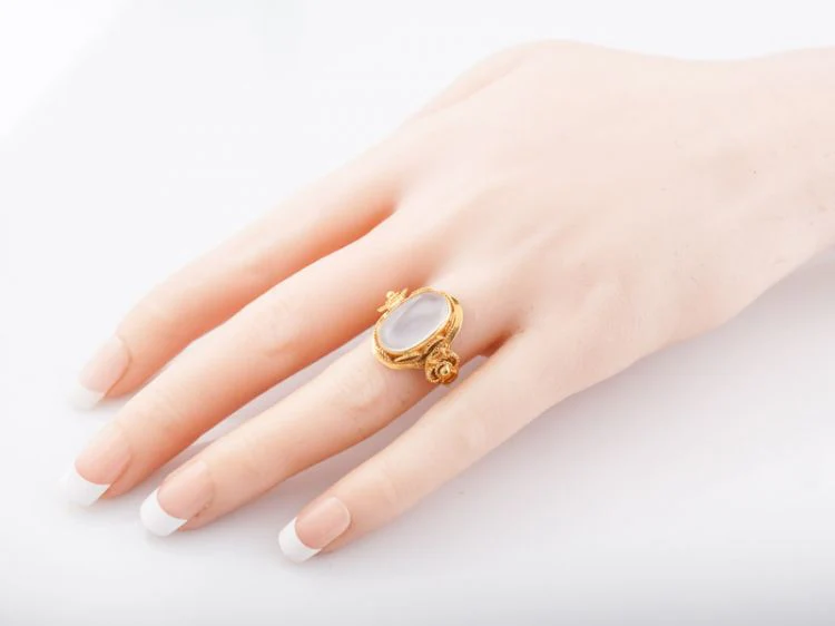 Vintage Right Hand Ring Mid-Century 3.93 Cabochon Cut Moonstone in 14k Yellow Gold - Image 6