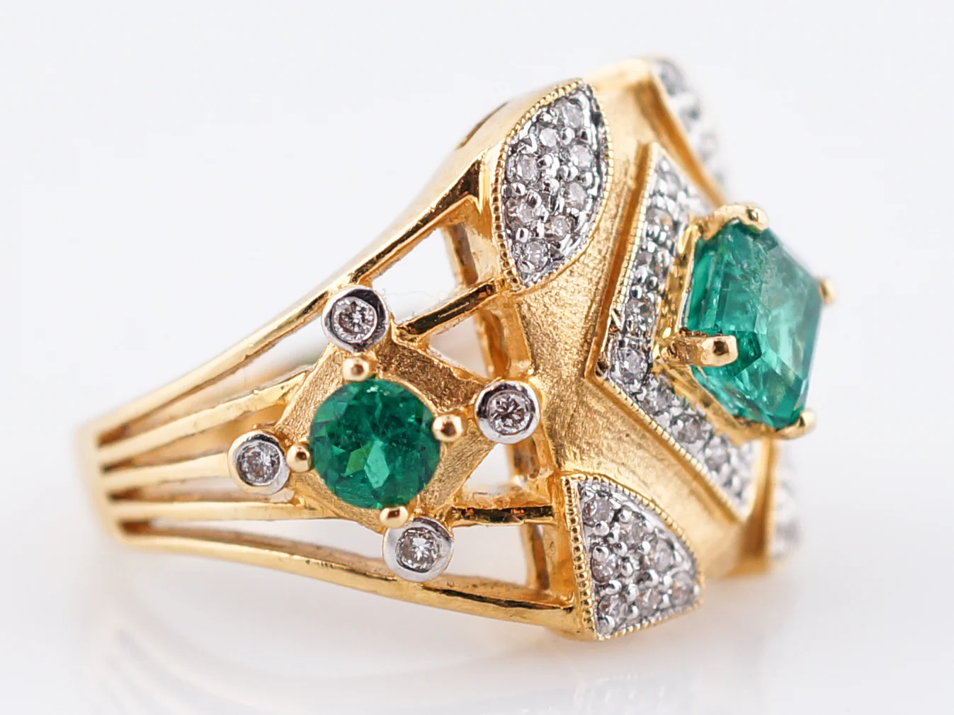 Vintage Right Hand Ring Mid-Century .60 Emerald Cut Emerald in 20K Yellow Gold - Image 2