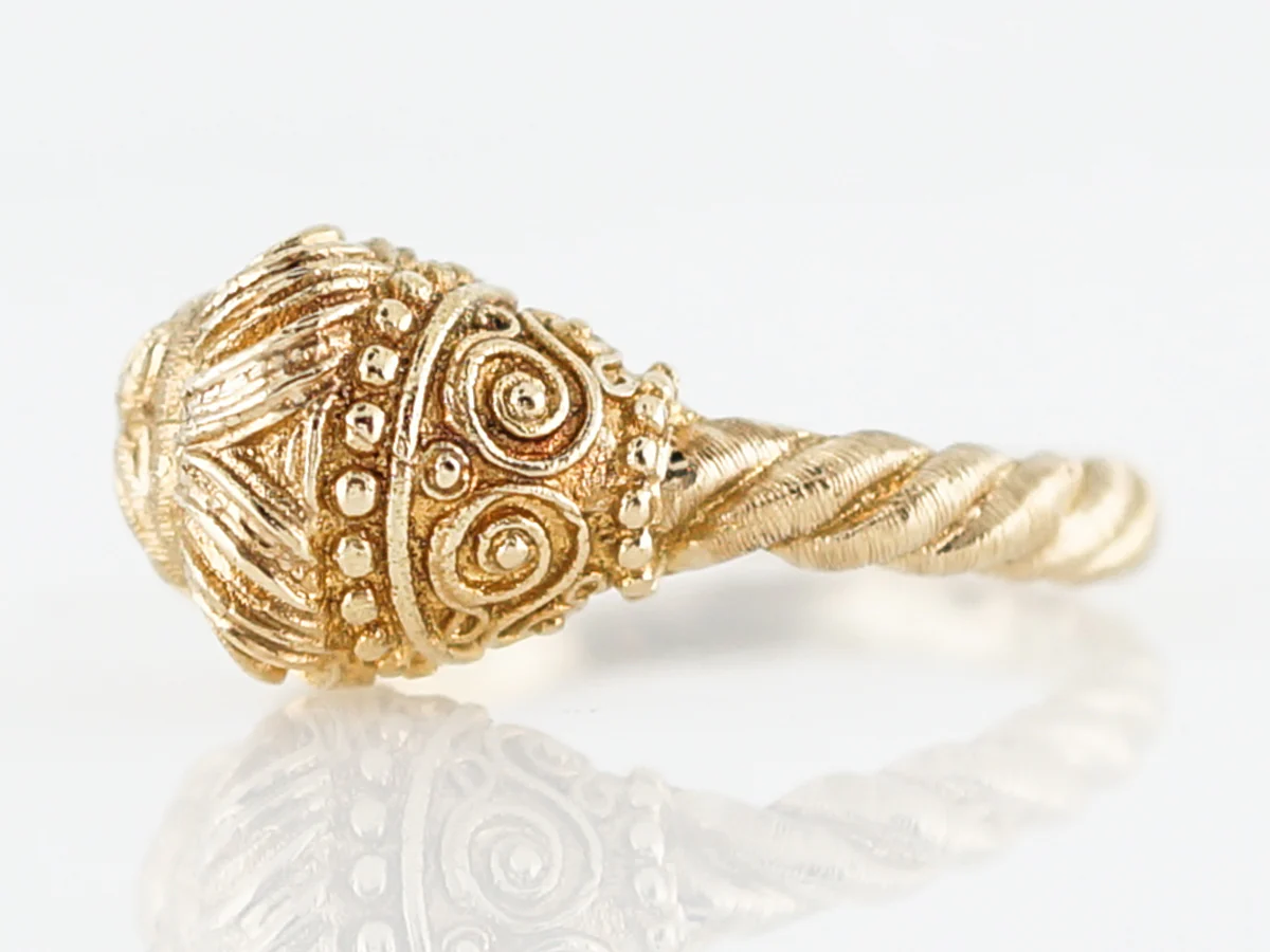 Vintage Right Hand Ring Mid-Century in 20k Yellow Gold - Image 2