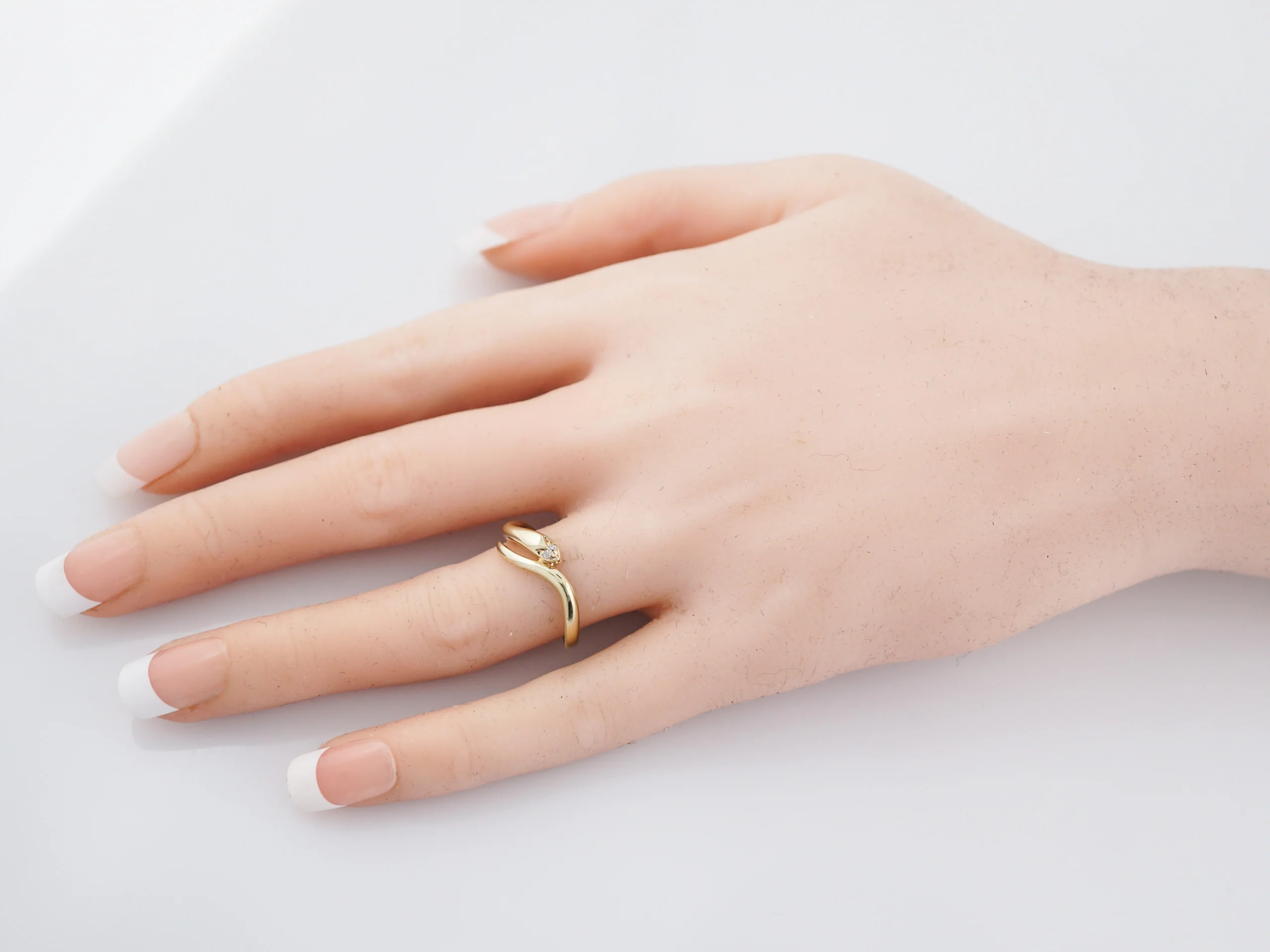 Vintage Right Hand Snake Ring Mid-Century .02 Single Cut Diamonds in 14K Yellow Gold - Image 4