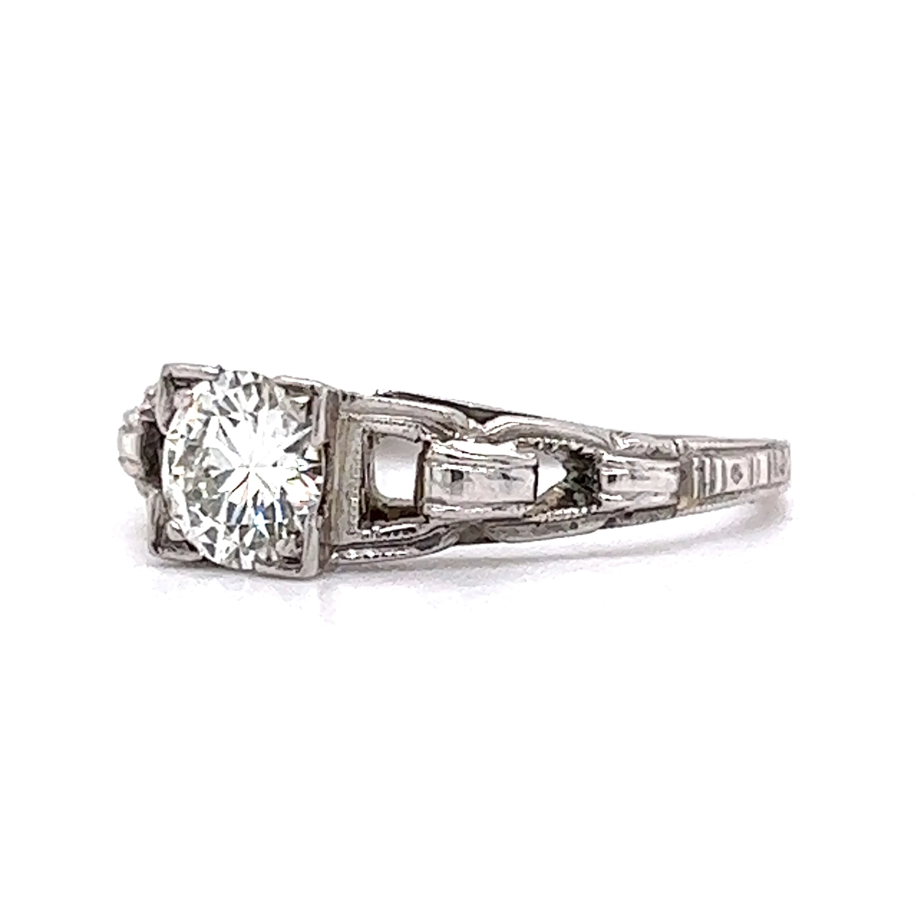 Vintage Single Diamond Engagement Ring Art Deco in 18k - Image 2