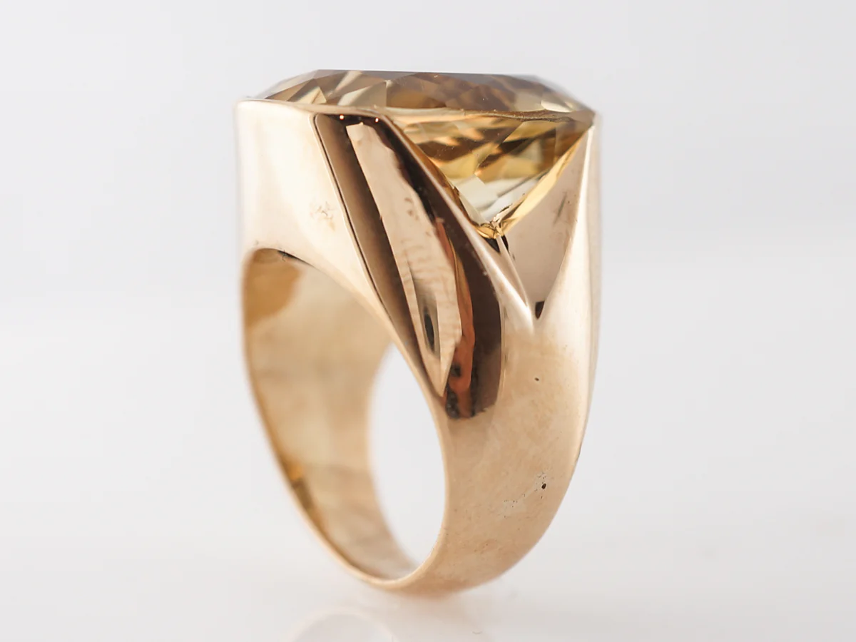 Vintage Solitaire Citrine Cocktail Ring in Yellow Gold - Image 5