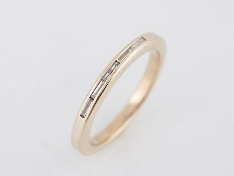 Vintage Wedding Band Mid-Century .25 Baguette Cut Diamonds in 14k Yellow Gold - Image 5