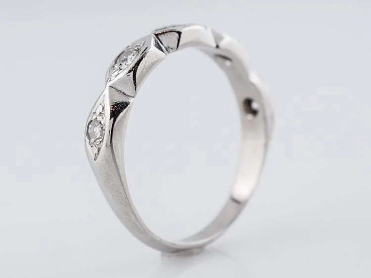 Vintage Wedding Band Mid-Century .25 Single Cut Diamonds in Platinum - Image 4