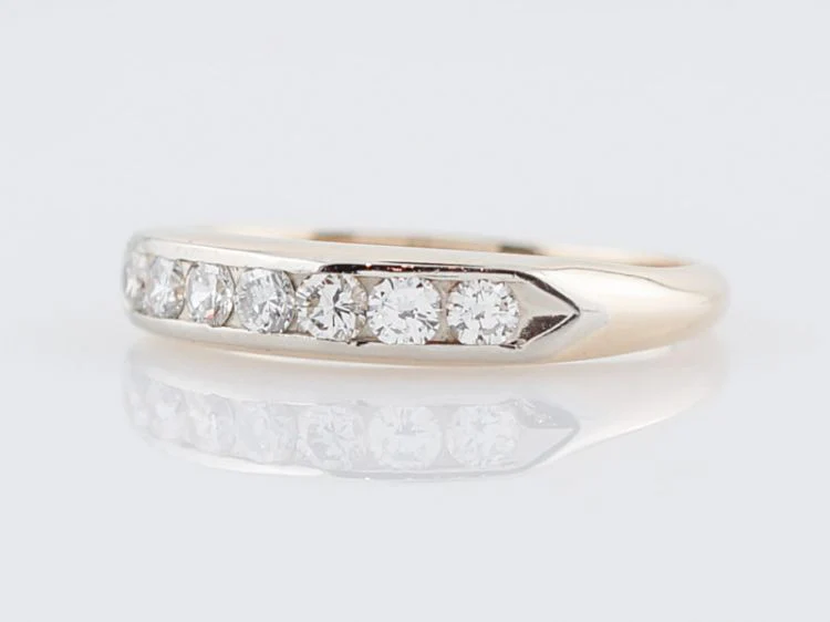 Vintage Wedding Band Mid-Century .35 Round Brilliant Cut Diamonds in 14k Yellow Gold - Image 3