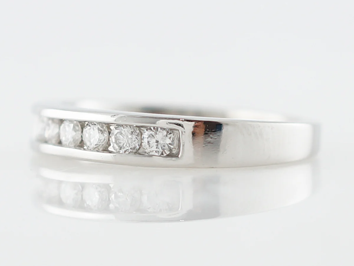 Wedding Band Modern .21 Round Brilliant Cut Diamonds in Platinum - Image 2