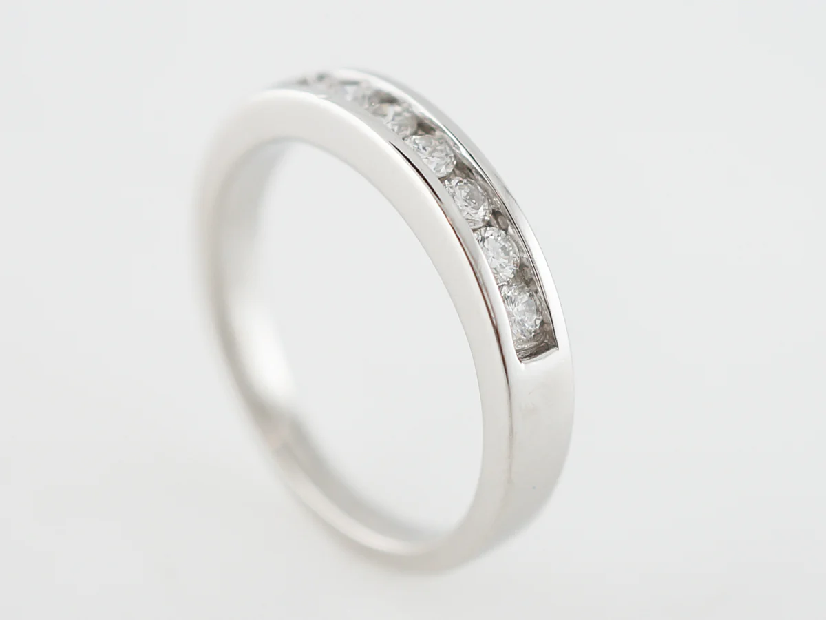 Wedding Band Modern .21 Round Brilliant Cut Diamonds in Platinum - Image 4