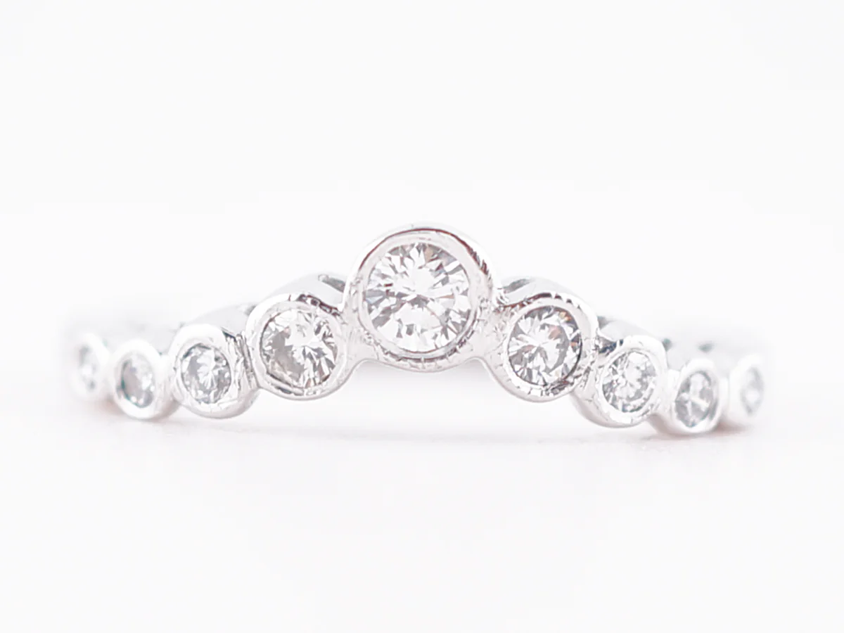 Wedding Band Modern .32 Round Brilliant Cut Diamonds in Platinum - Image 2