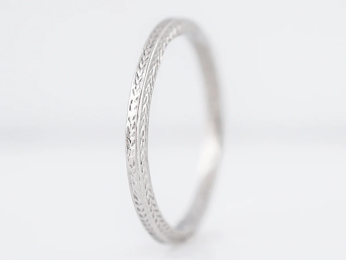 Wedding Band Modern Chevron Engraved in Platinum - Image 3