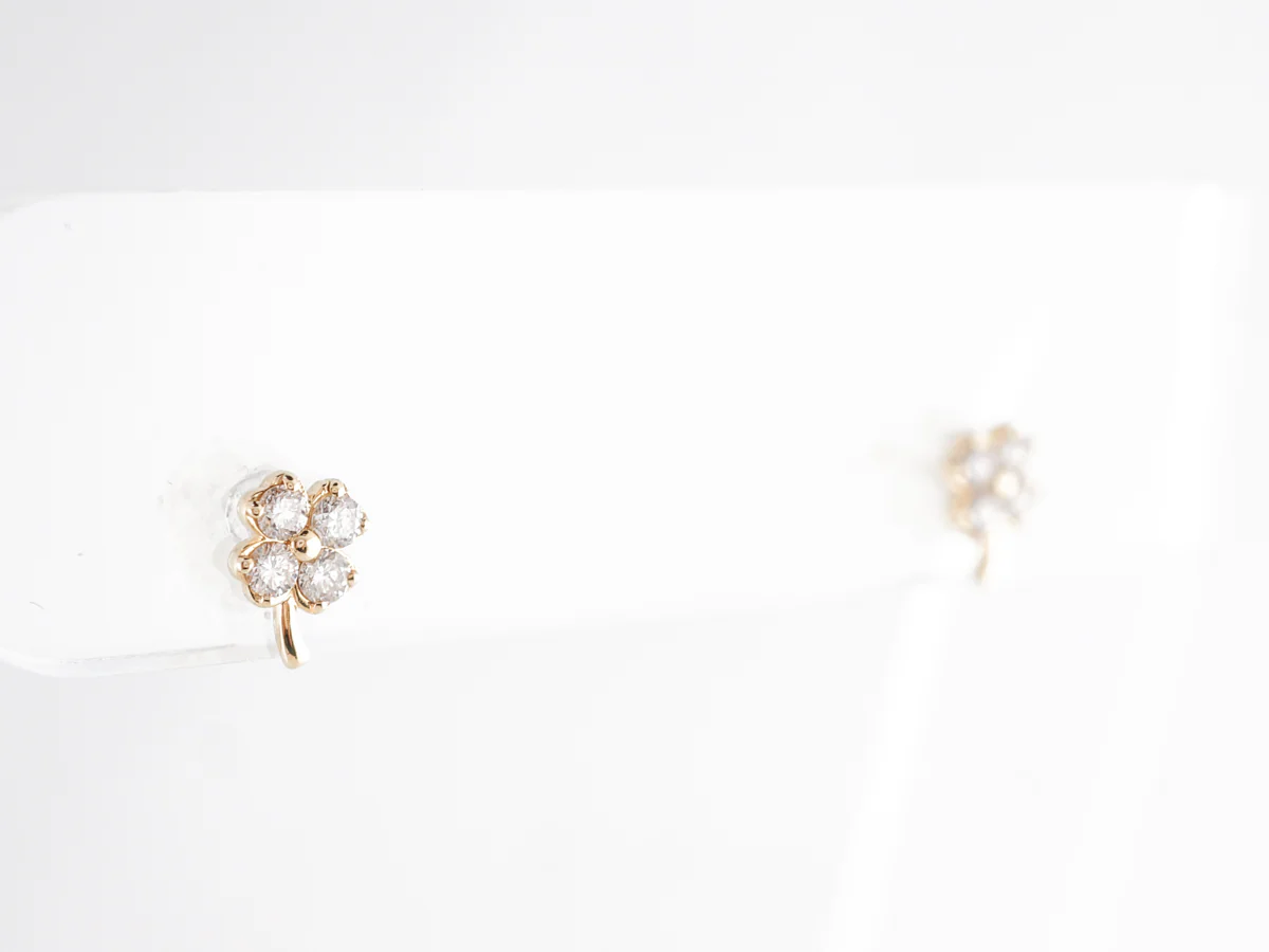 Yellow Gold Clover Earrings w/ Round Brilliant Diamonds - Image 5